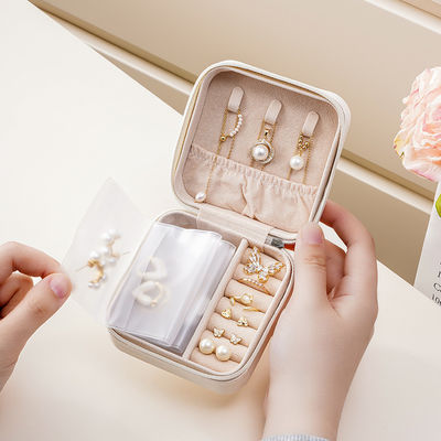 Square PU Kulit Perjalanan Perhiasan Box Organizer Untuk Cincin Earrings Kalung Penyimpanan